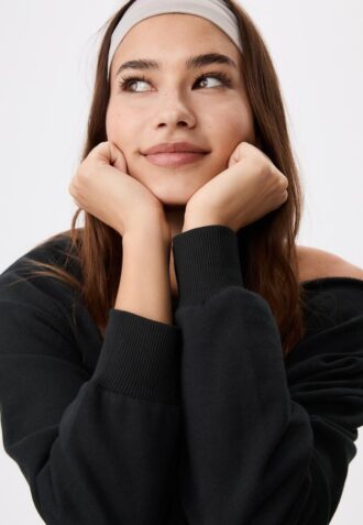 Základní mikina s odhalenými rameny