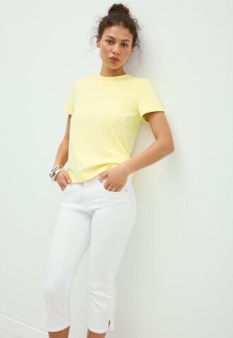 Základní tričko s pravidelným střihem a jemným povrchem na dotek