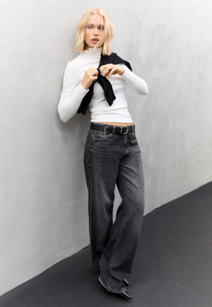 Základní tričko s vysokým výstřihem Základní tričko s vysokým výstřihem