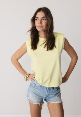 Základní tričko s vyztuženými rameny