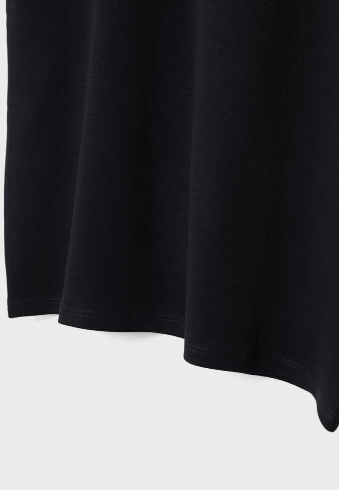 Základní tričko s vyztuženými rameny Základní tričko s vyztuženými rameny