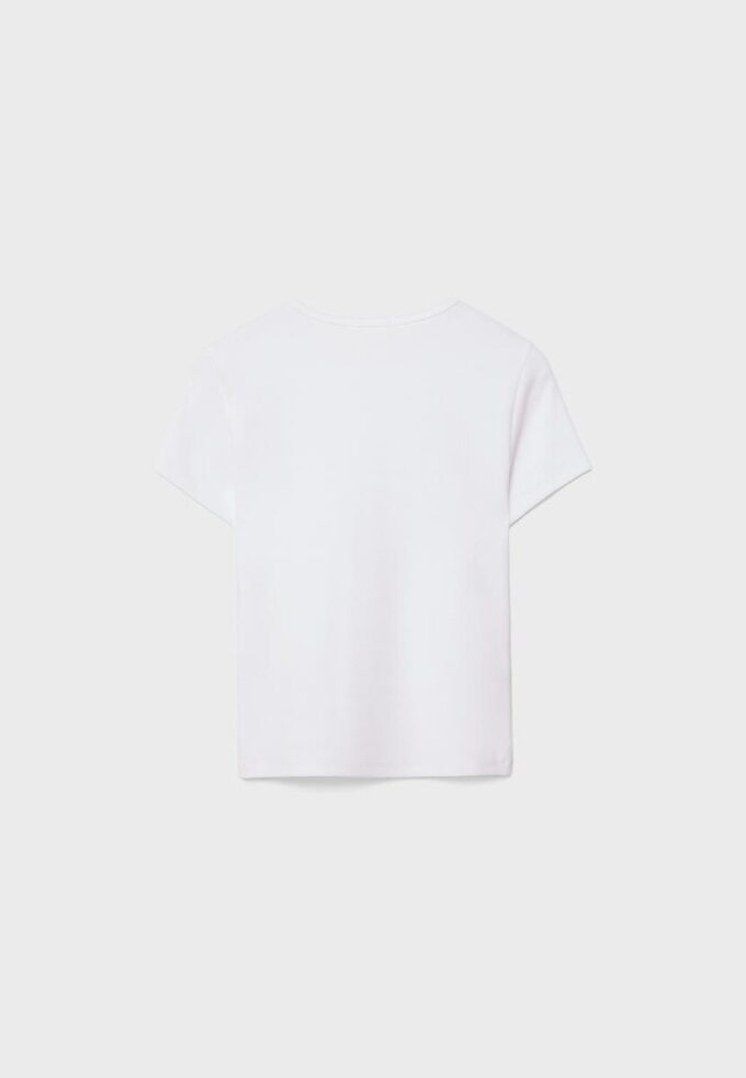 Základní tričko se slim fit střihem